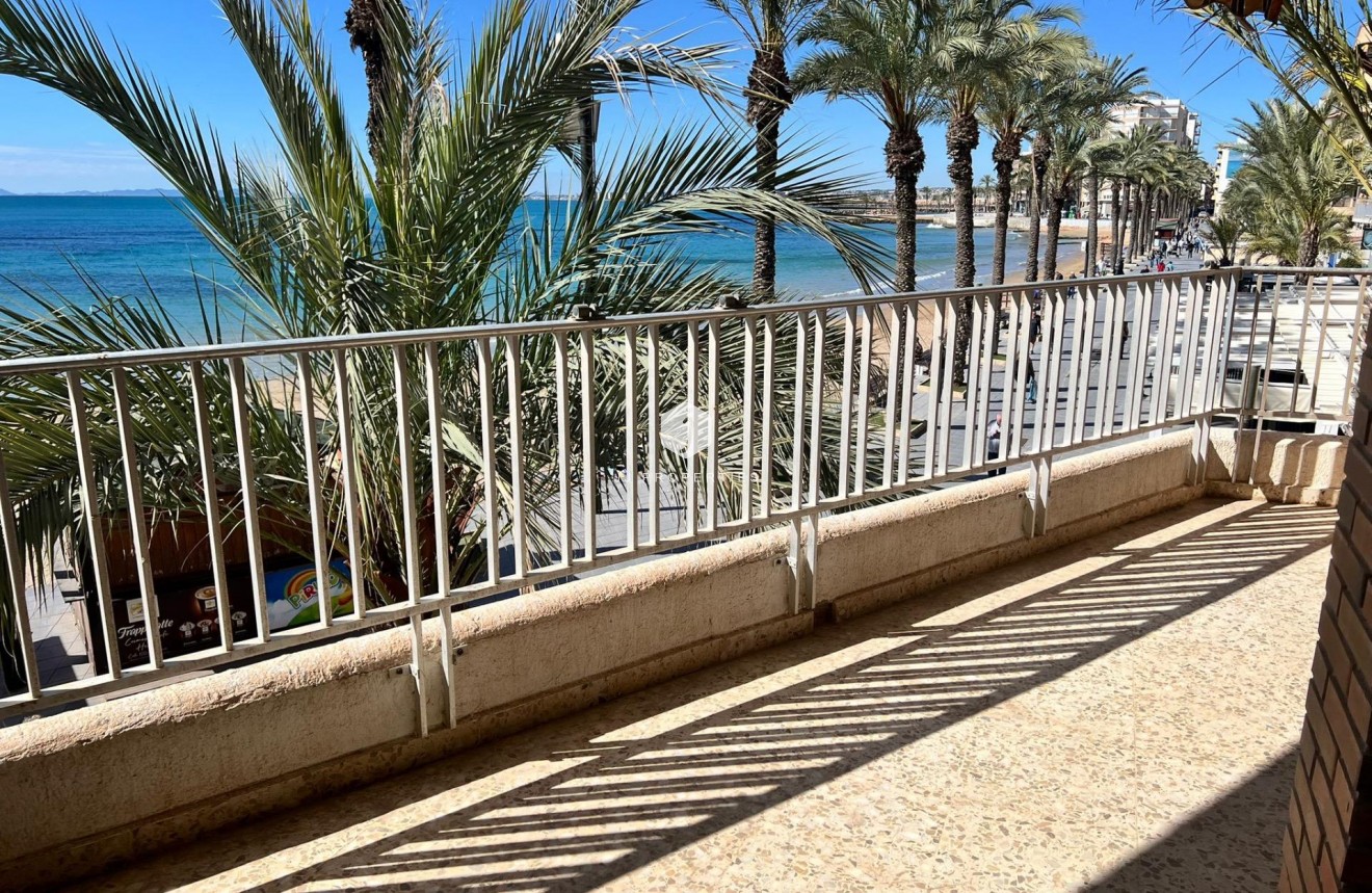 Segunda mano - Apartamento / piso -
Torrevieja - Playa del Cura