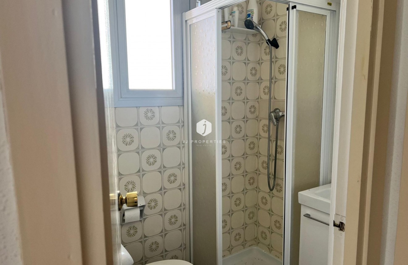 Segunda mano - Apartamento / piso -
Torrevieja - Playa del Cura