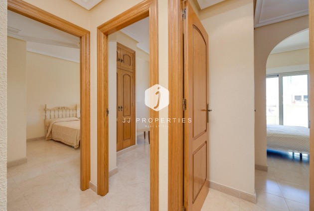 Segunda mano - Apartamento / piso -
Torrevieja - Paseo maritimo