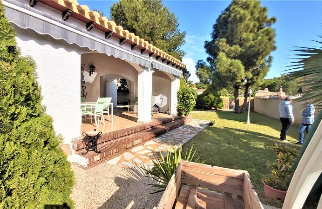 Segunda mano - Villa -
Torrevieja - Costa Blanca