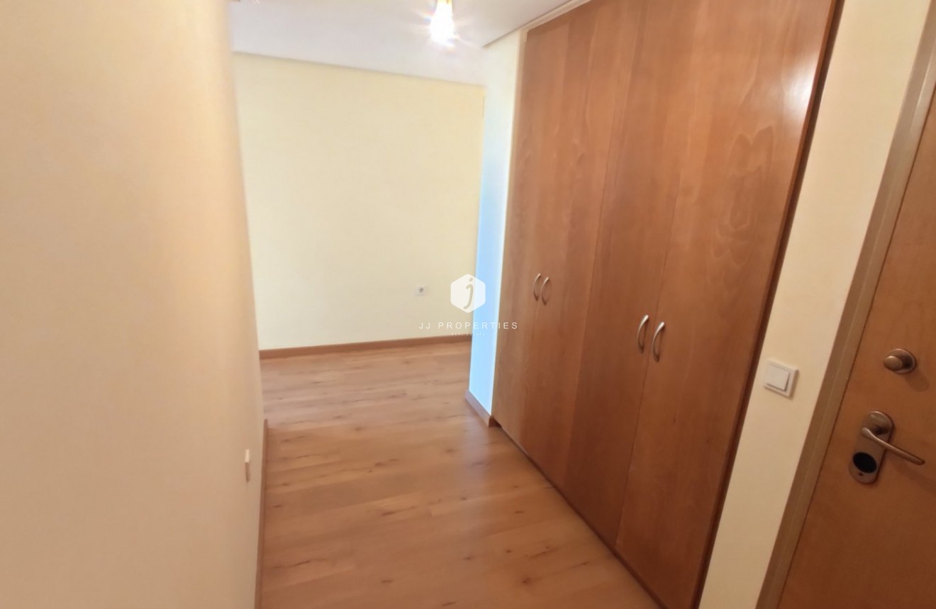 Segunda mano - Apartamento / piso -
Torrevieja - Puerto