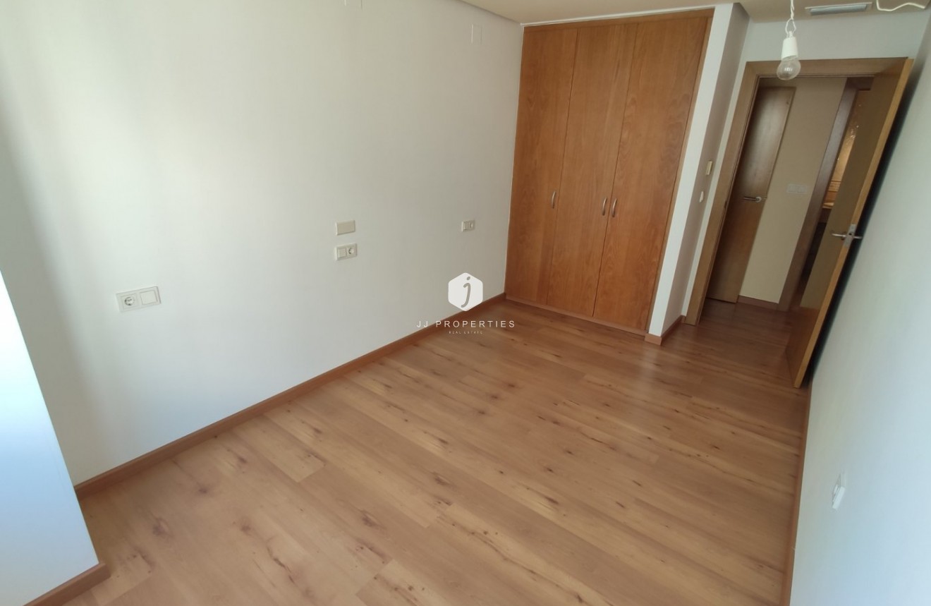 Segunda mano - Apartamento / piso -
Torrevieja - Puerto