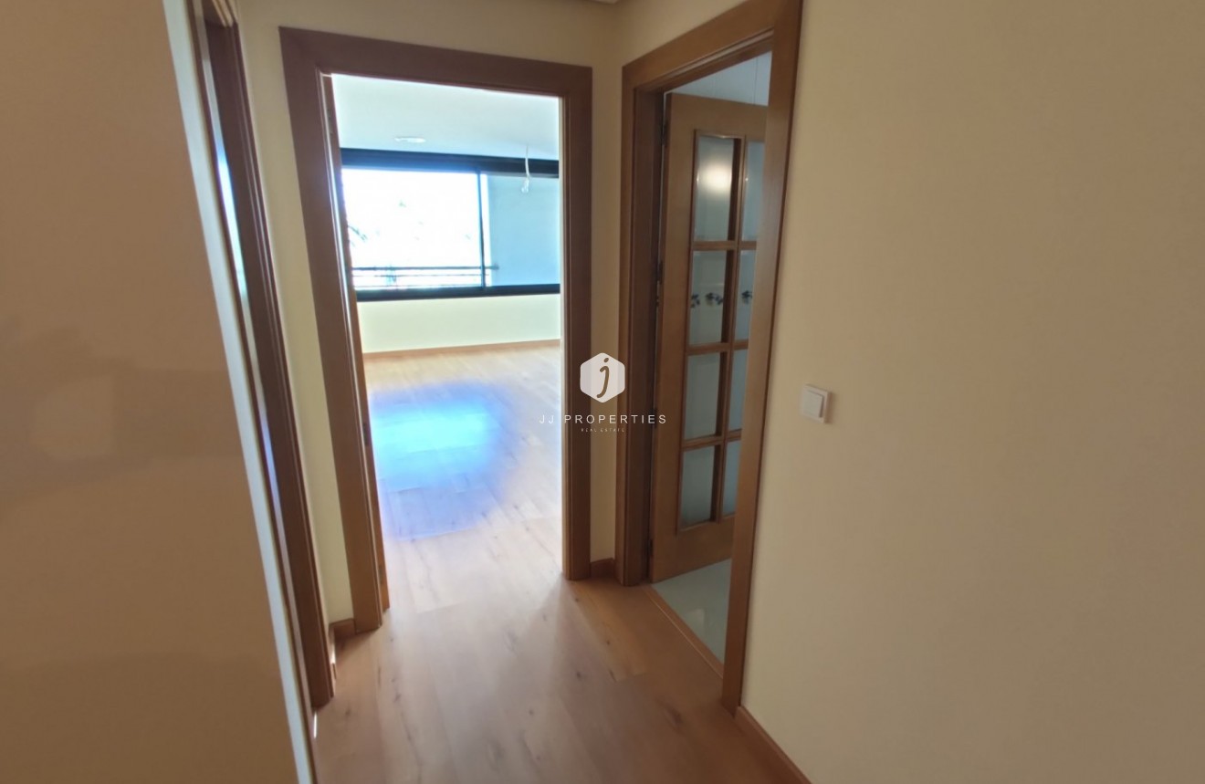 Segunda mano - Apartamento / piso -
Torrevieja - Puerto