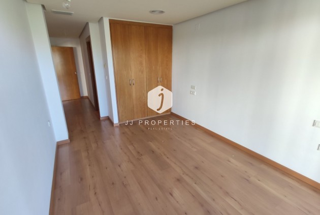 Segunda mano - Apartamento / piso -
Torrevieja - Puerto