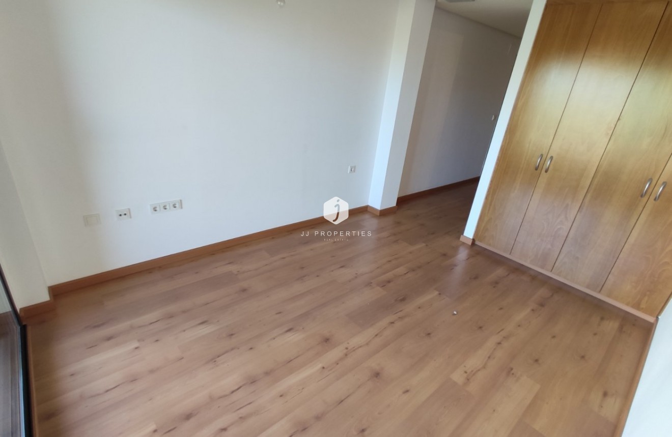 Segunda mano - Apartamento / piso -
Torrevieja - Puerto