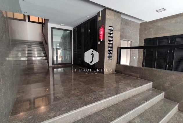 Segunda mano - Apartamento / piso -
Torrevieja - Puerto