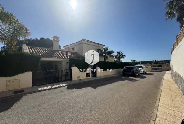 Aus zweiter Hand - Villa -
Orihuela Costa - Costa Blanca