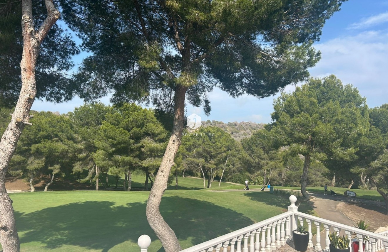 Aus zweiter Hand - Villa -
Orihuela Costa - Costa Blanca