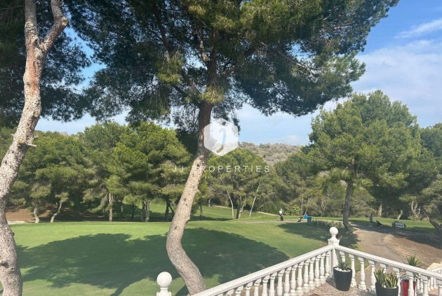 Aus zweiter Hand - Villa -
Orihuela Costa - Costa Blanca