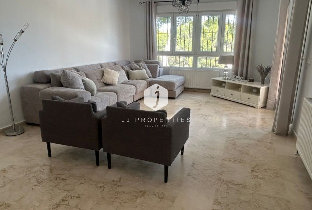 Aus zweiter Hand - Villa -
Orihuela Costa - Costa Blanca