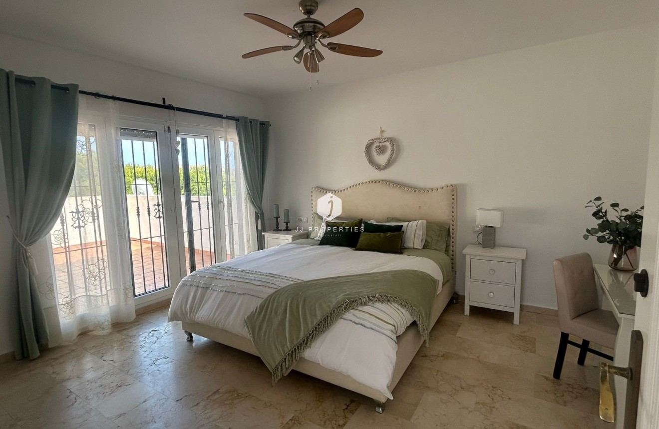 Aus zweiter Hand - Villa -
Orihuela Costa - Costa Blanca