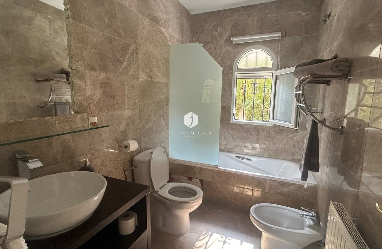 Aus zweiter Hand - Villa -
Orihuela Costa - Costa Blanca