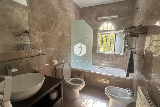 Aus zweiter Hand - Villa -
Orihuela Costa - Costa Blanca