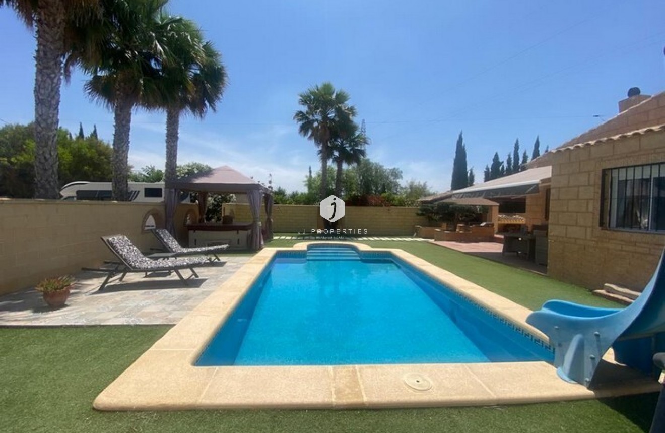 Segunda mano - Casa de campo -
Albatera - Inland