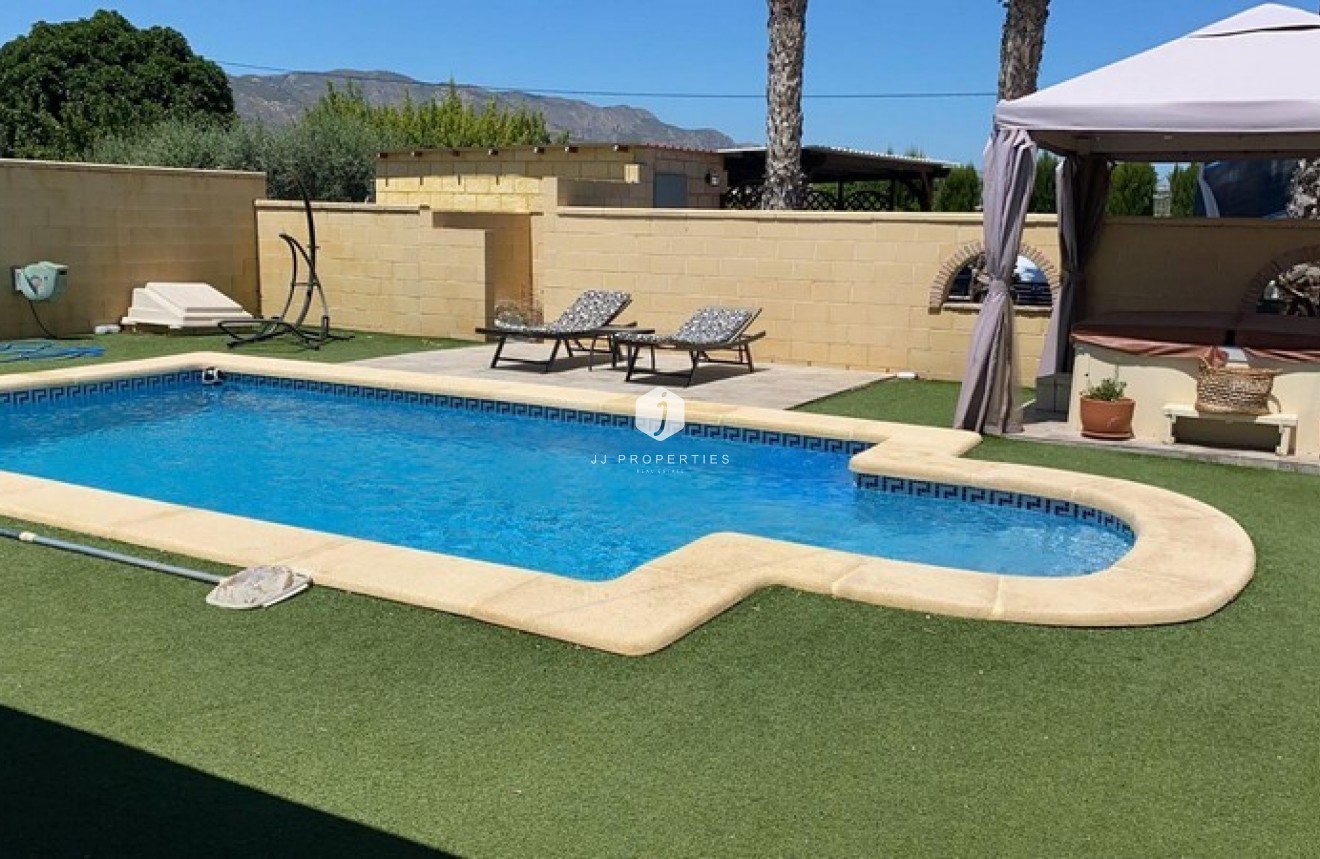 Segunda mano - Casa de campo -
Albatera - Inland