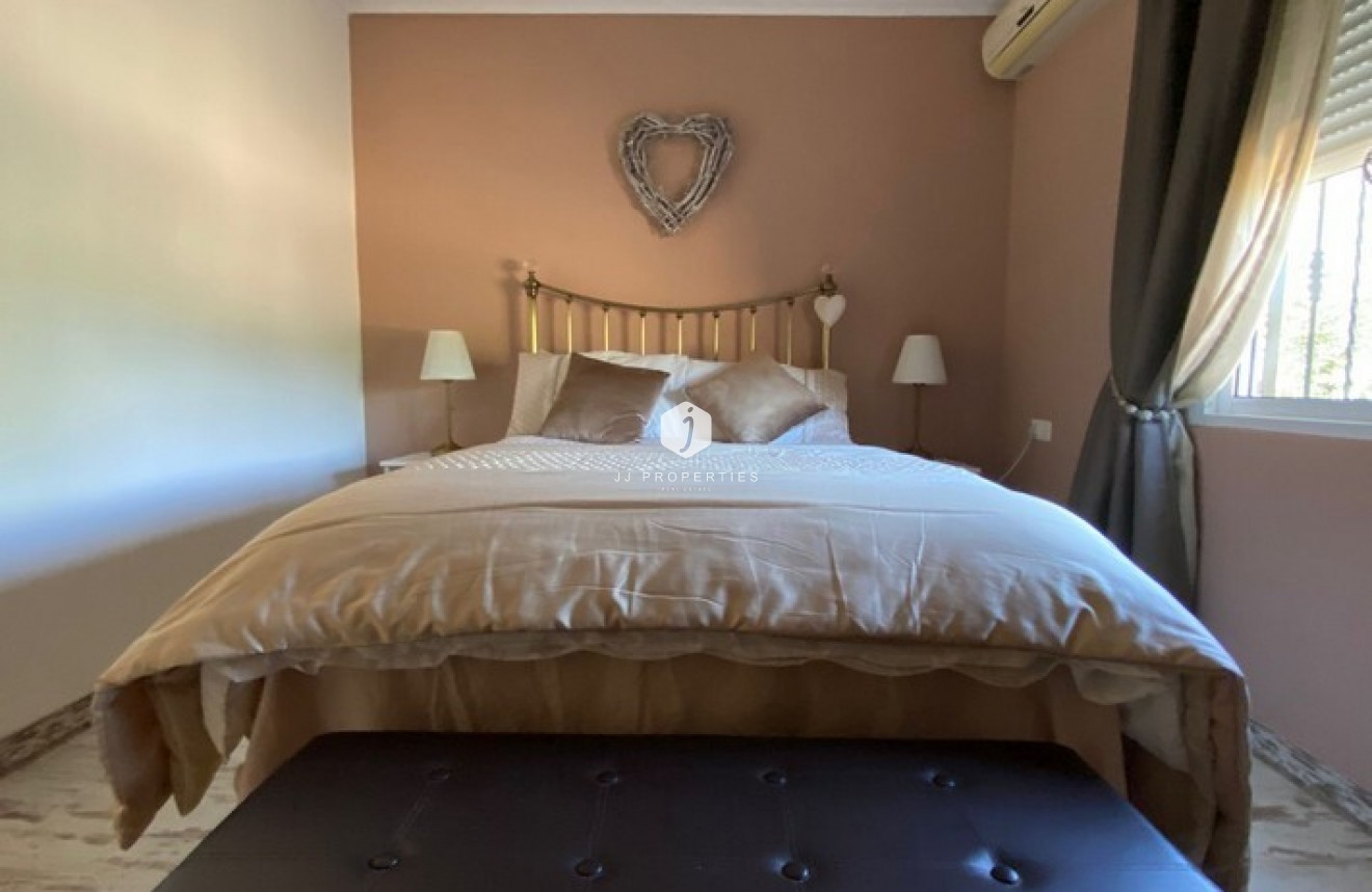 Segunda mano - Casa de campo -
Albatera - Inland