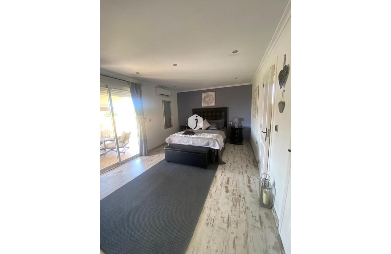 Segunda mano - Casa de campo -
Albatera - Inland