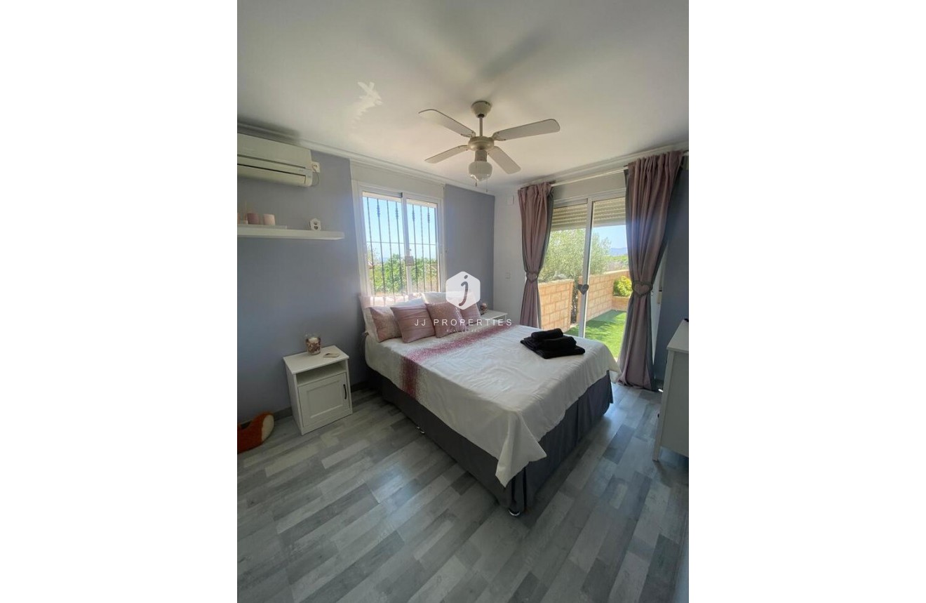 Segunda mano - Casa de campo -
Albatera - Inland