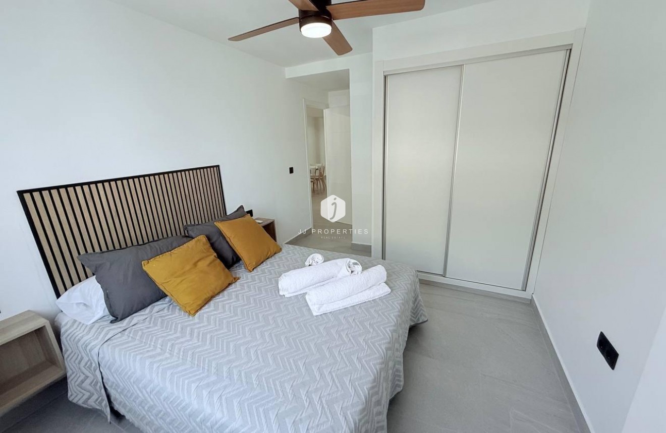 Segunda mano - Apartamento / piso -
Torrevieja - La Mata