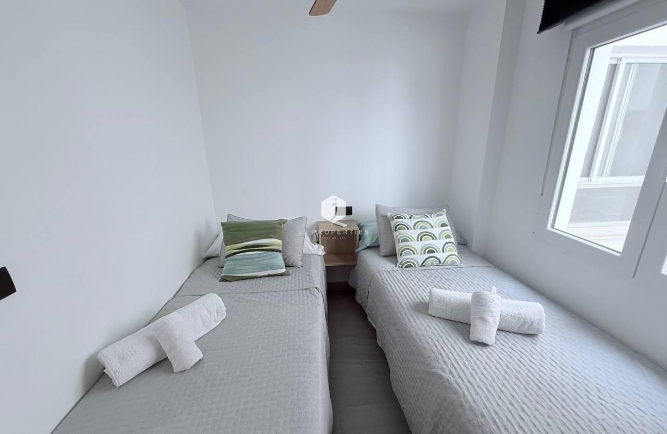 Segunda mano - Apartamento / piso -
Torrevieja - La Mata