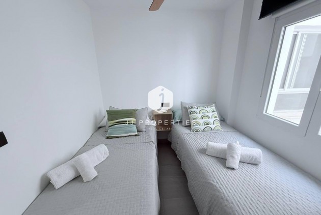 Segunda mano - Apartamento / piso -
Torrevieja - La Mata