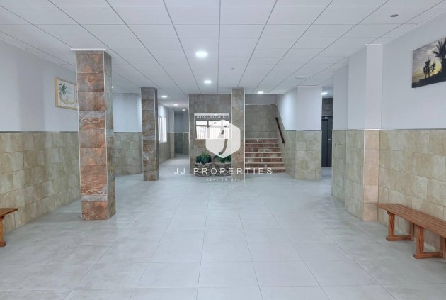 Segunda mano - Apartamento / piso -
Torrevieja - La Mata