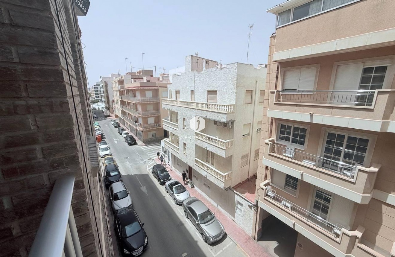 Segunda mano - Apartamento / piso -
Torrevieja - La Mata