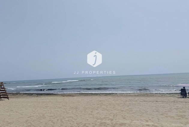 Segunda mano - Apartamento / piso -
Torrevieja - La Mata