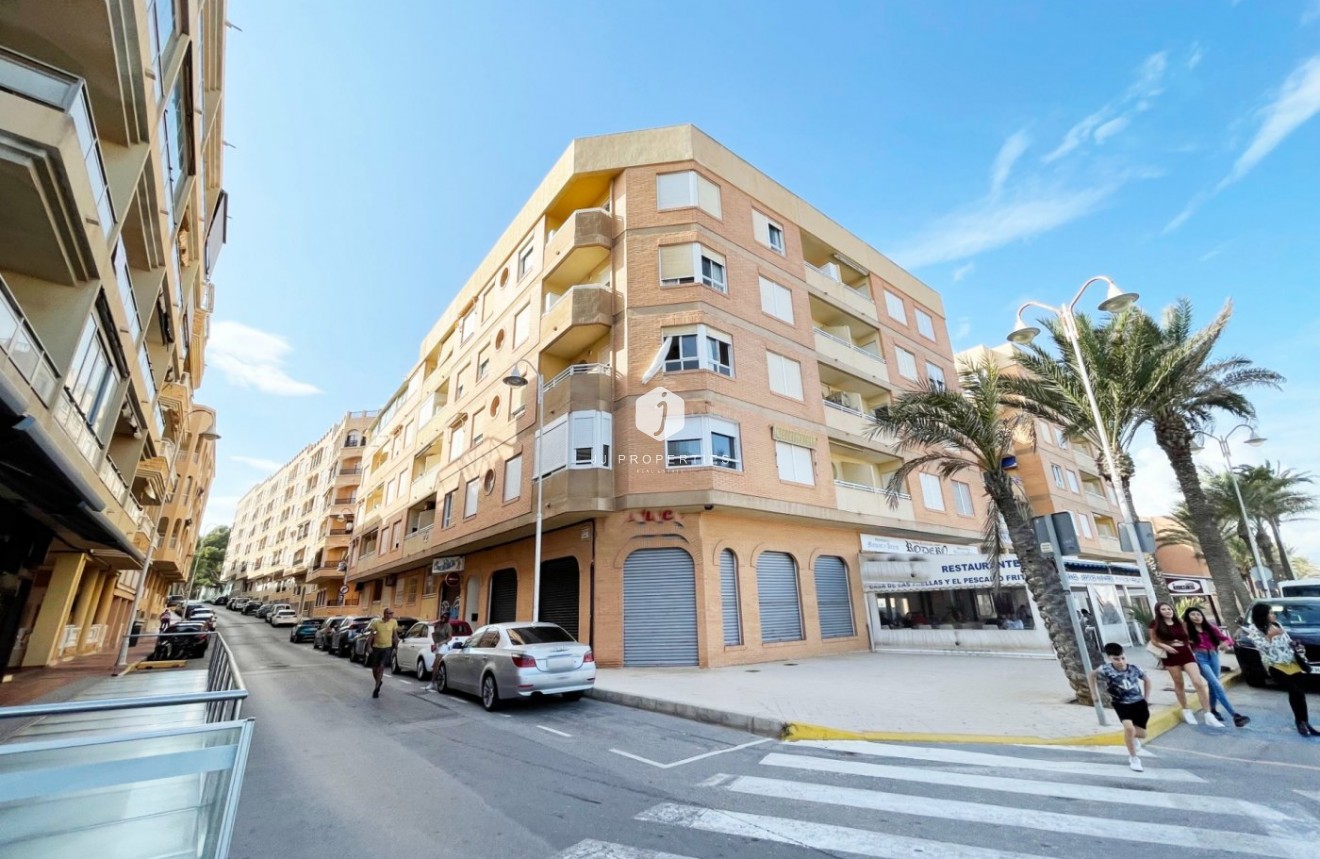 Segunda mano - Apartamento / piso -
Guardamar del Segura - Playa