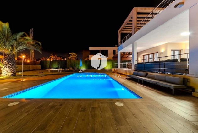 D'occasion - Villa -
Cabo Roig - Costa Blanca