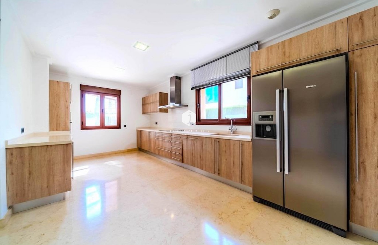 D'occasion - Villa -
Cabo Roig - Costa Blanca