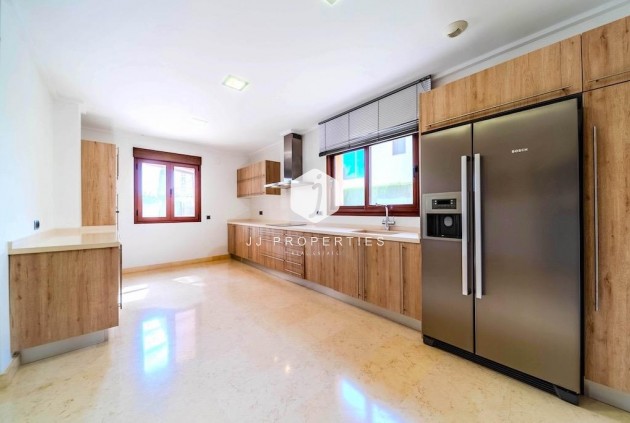 D'occasion - Villa -
Cabo Roig - Costa Blanca