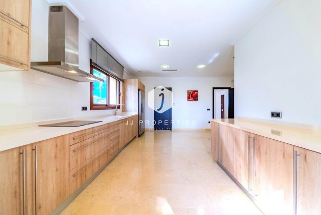 D'occasion - Villa -
Cabo Roig - Costa Blanca