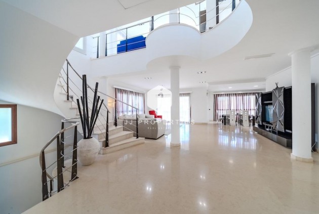 D'occasion - Villa -
Cabo Roig - Costa Blanca