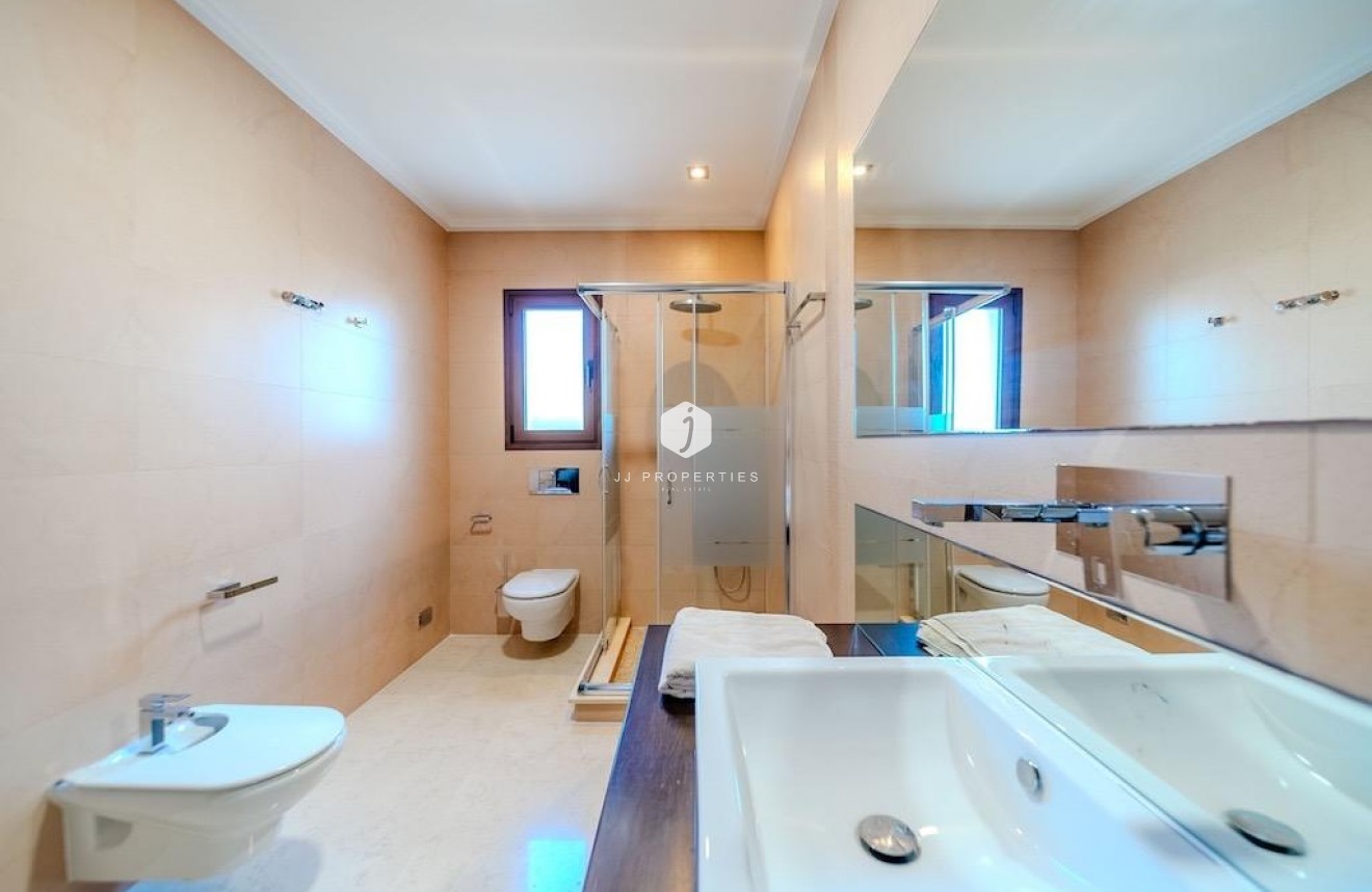 D'occasion - Villa -
Cabo Roig - Costa Blanca