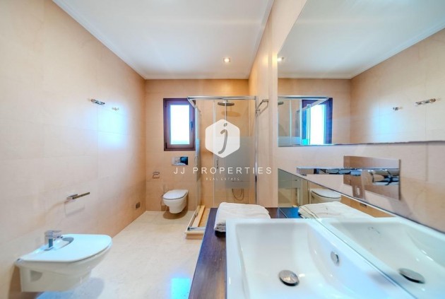 D'occasion - Villa -
Cabo Roig - Costa Blanca