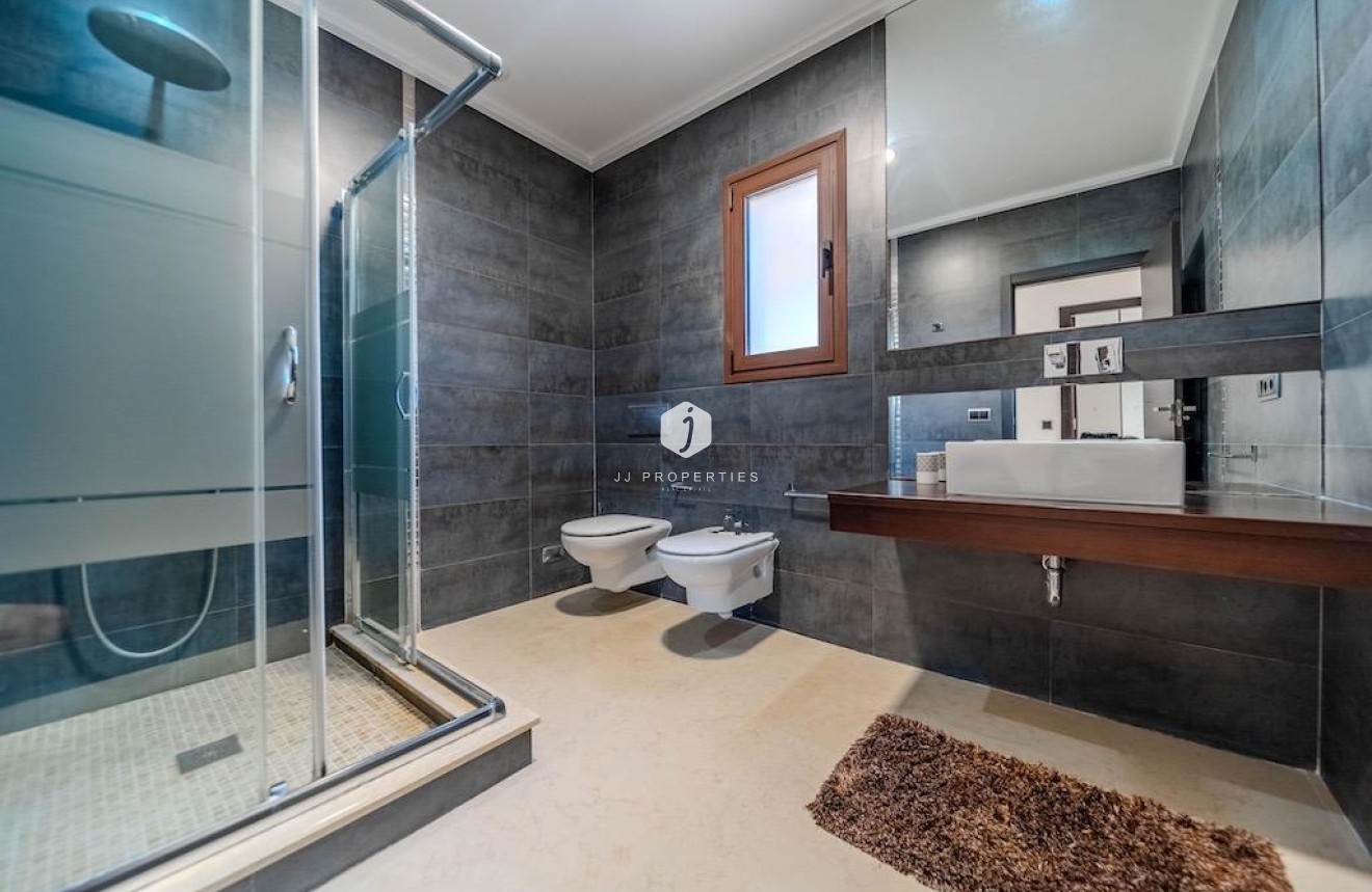 D'occasion - Villa -
Cabo Roig - Costa Blanca