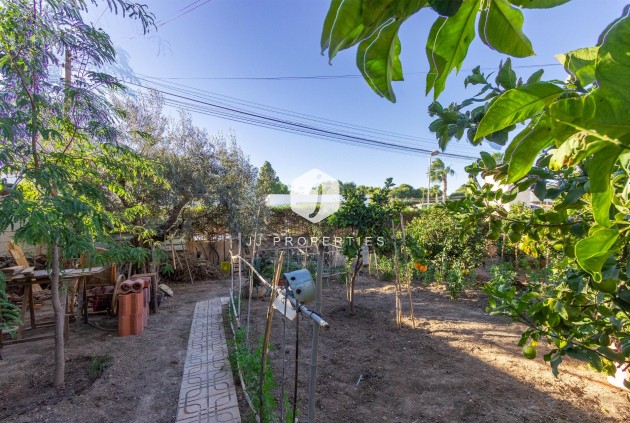 Segunda mano - Villa -
Torrevieja - Los Balcones