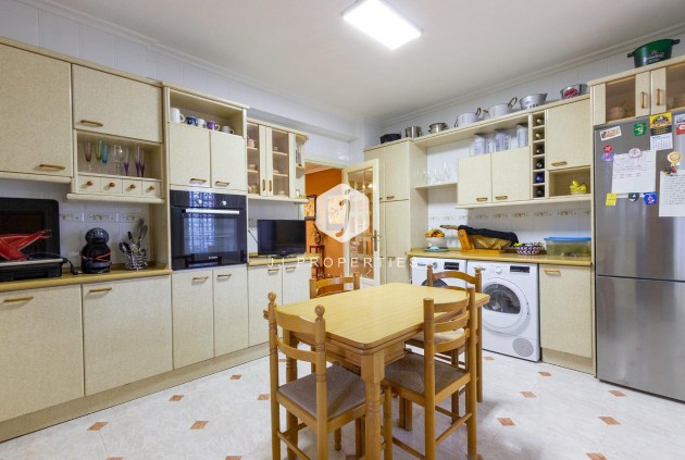 Segunda mano - Villa -
Torrevieja - Los Balcones