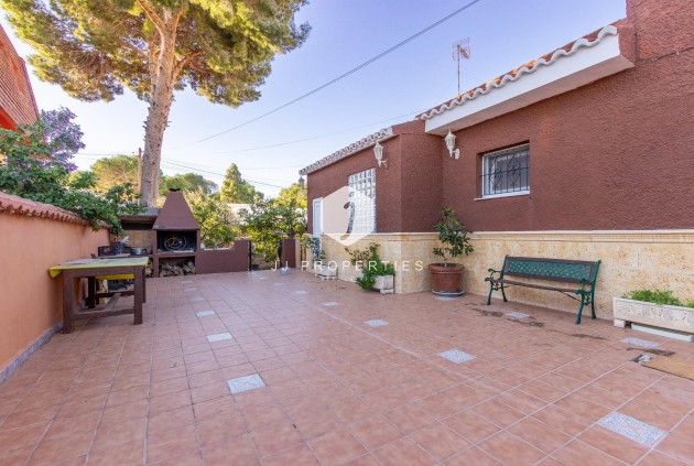 Segunda mano - Villa -
Torrevieja - Los Balcones