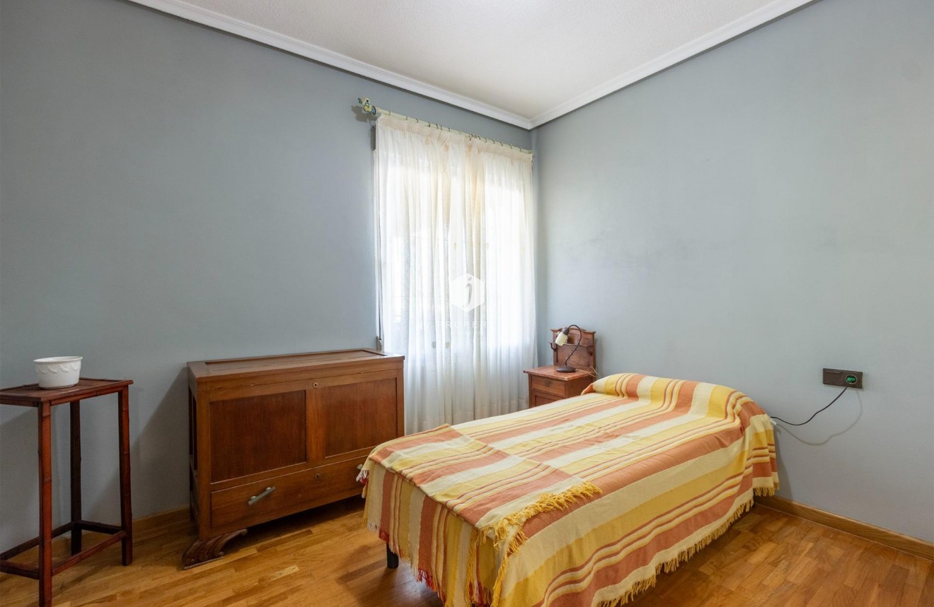 Segunda mano - Villa -
Torrevieja - Los Balcones