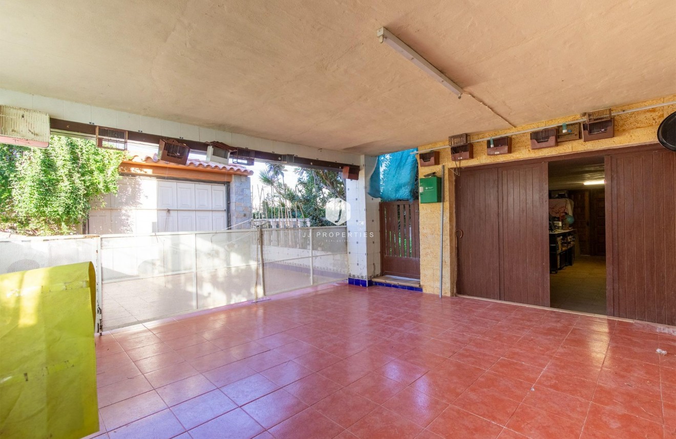 Segunda mano - Villa -
Torrevieja - Los Balcones