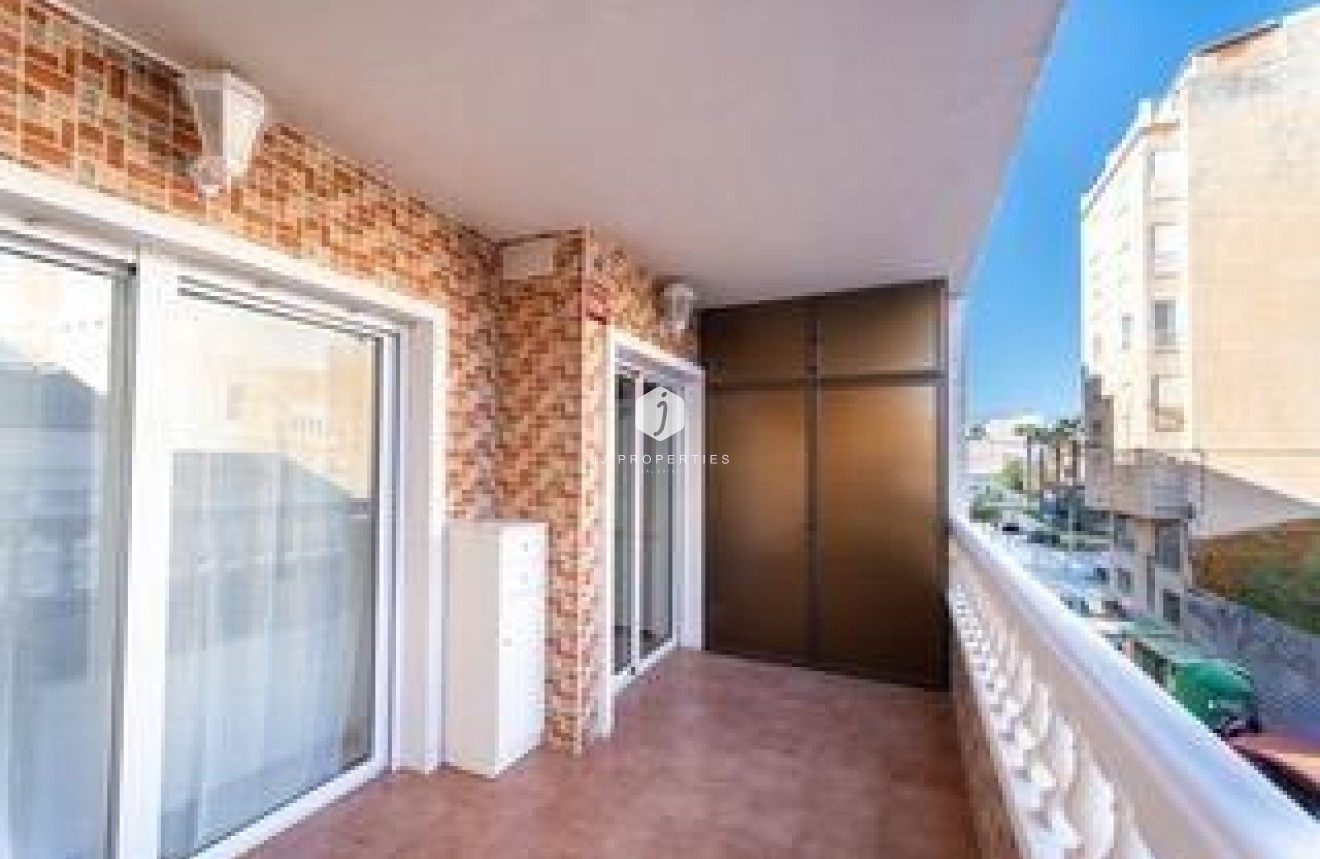 Segunda mano - Apartamento / piso -
Torrevieja - Playa del Cura