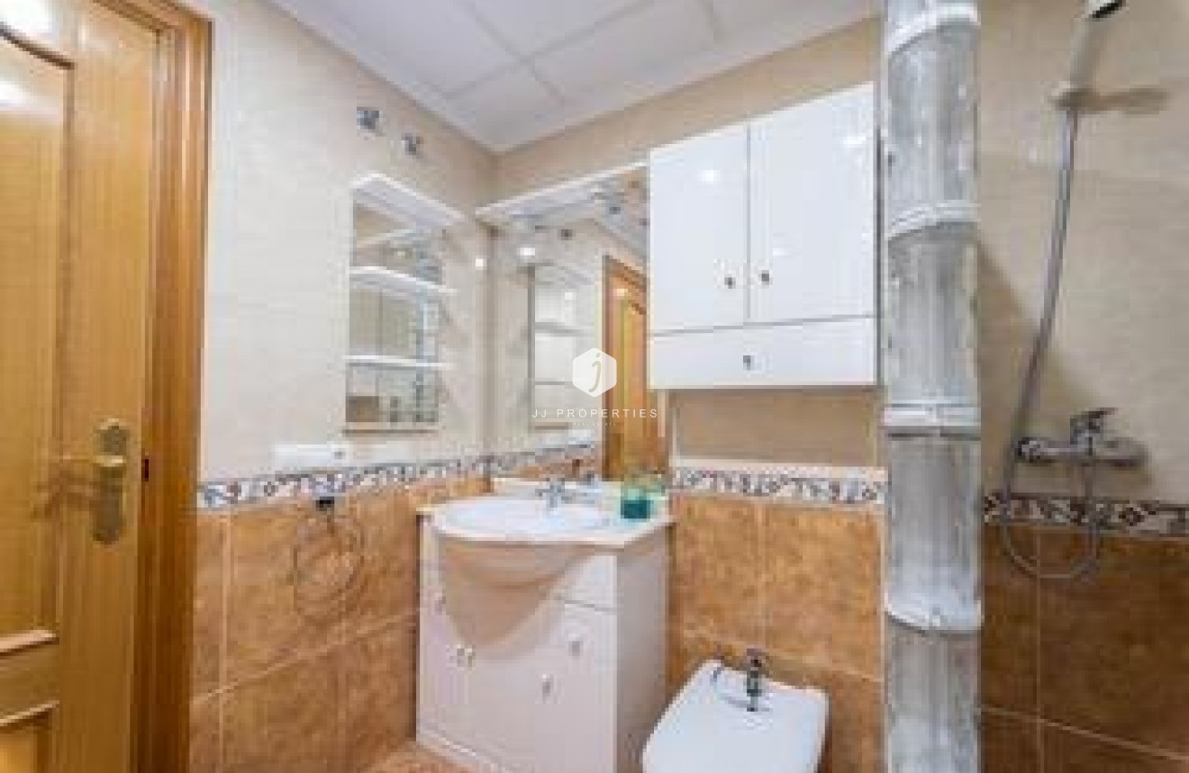 Segunda mano - Apartamento / piso -
Torrevieja - Playa del Cura