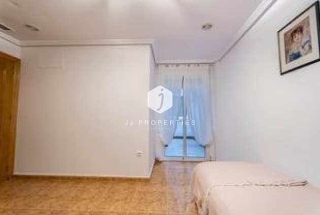 Segunda mano - Apartamento / piso -
Torrevieja - Playa del Cura