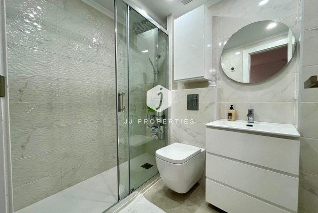 D'occasion - Appartement -
Torrevieja - Costa Blanca