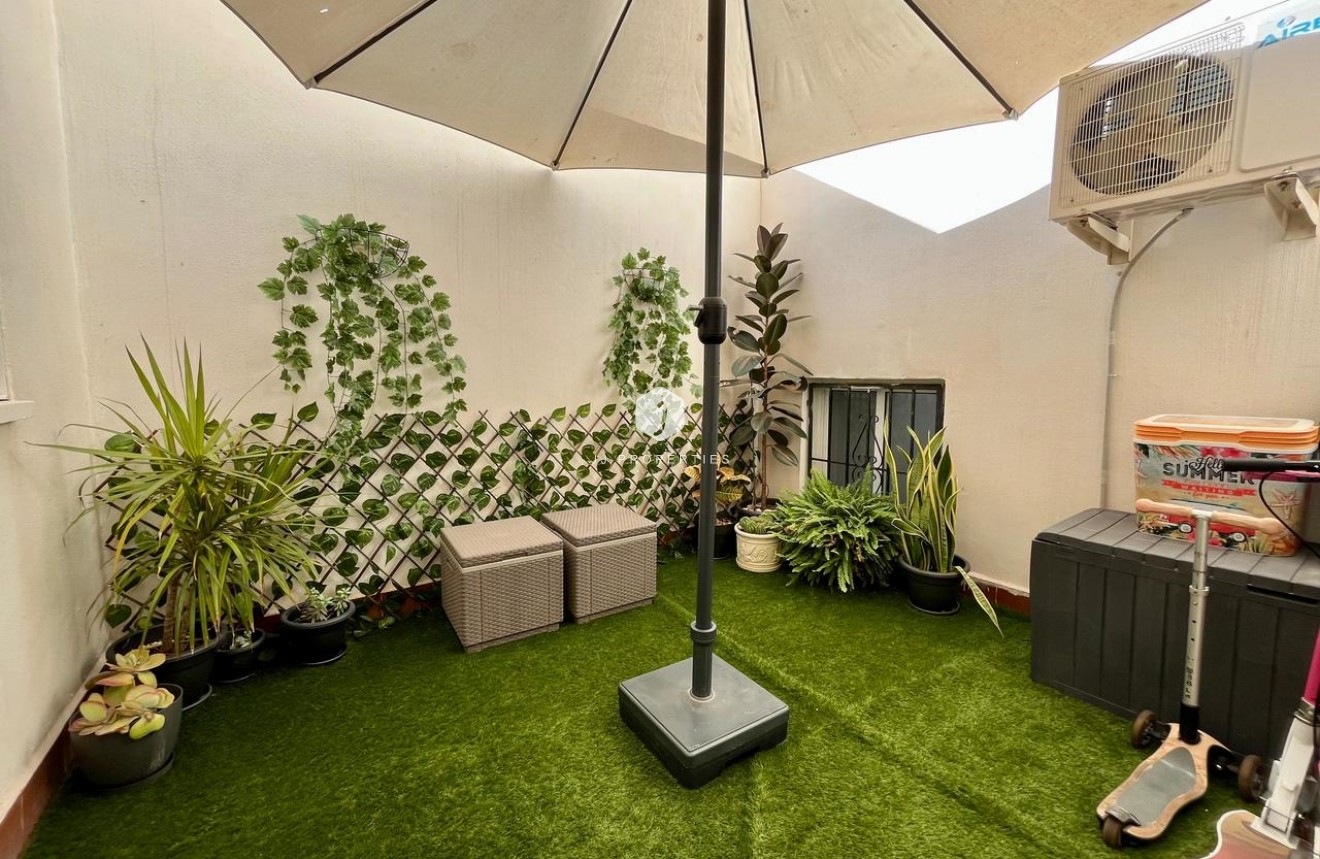 D'occasion - Appartement -
Torrevieja - Costa Blanca