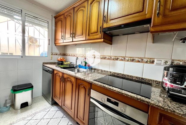 D'occasion - Appartement -
Torrevieja - Costa Blanca