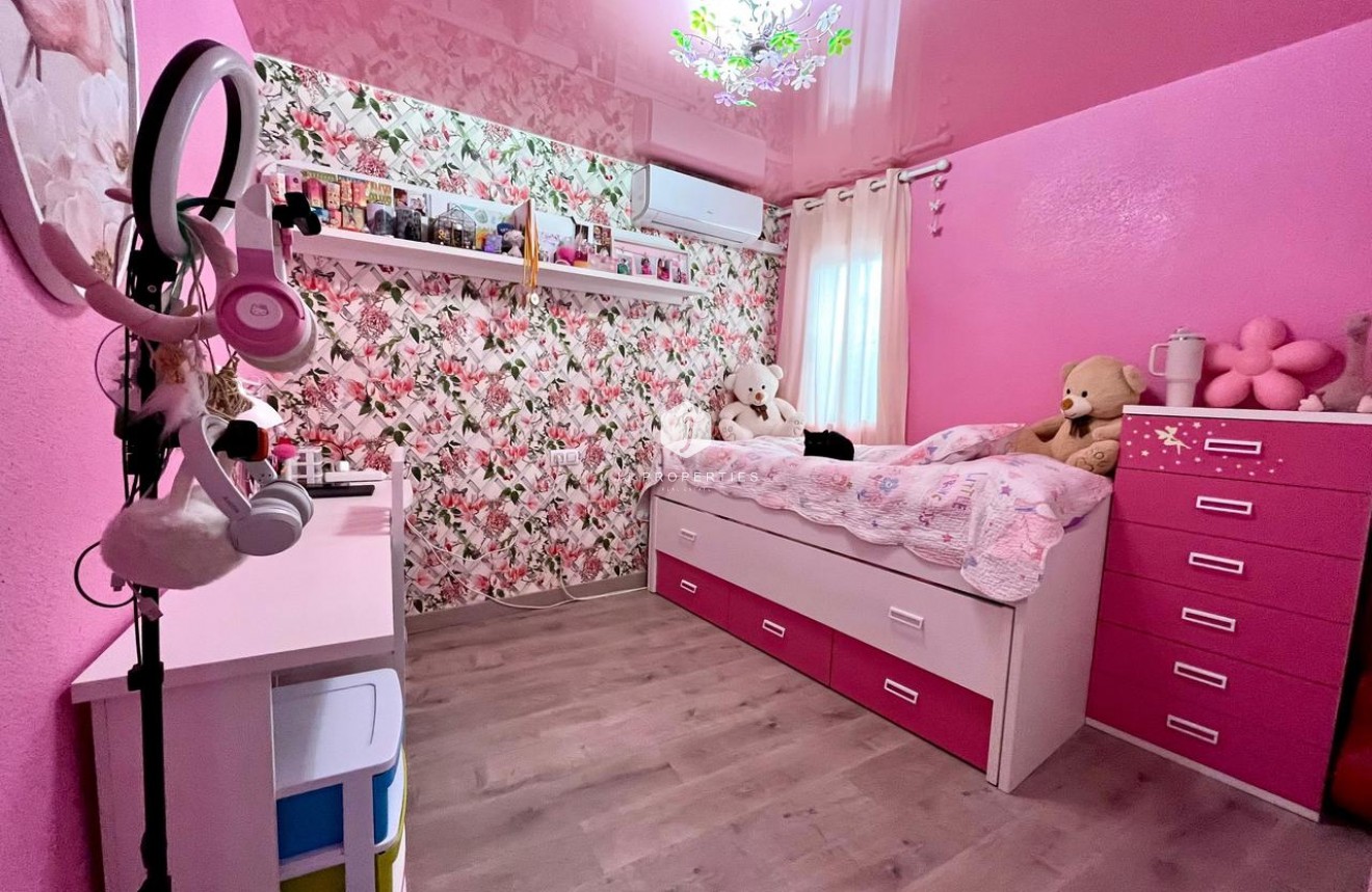 D'occasion - Appartement -
Torrevieja - Costa Blanca