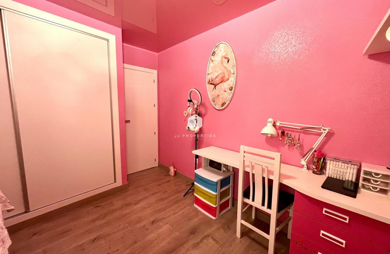 D'occasion - Appartement -
Torrevieja - Costa Blanca